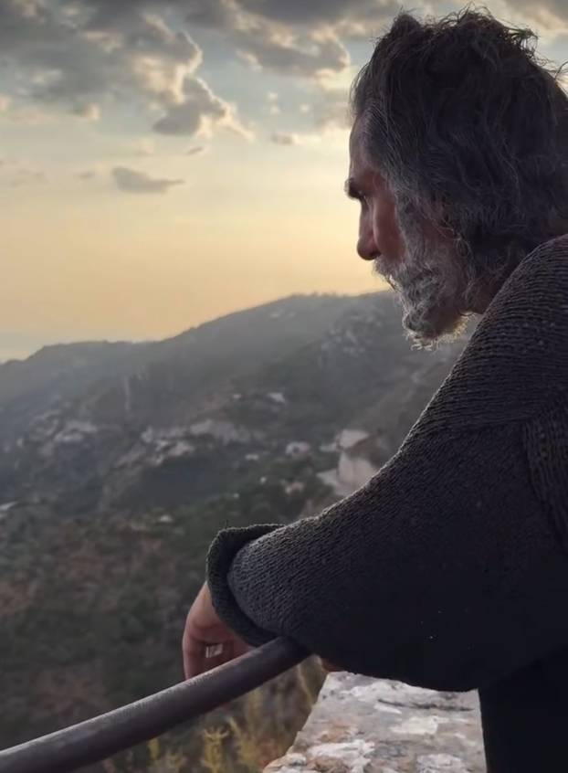 FOTO Zove se Zeus i izgleda kao bog: Ovaj muškarac je trenutno najpoželjniji na internetu!