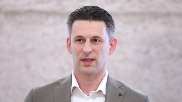 Zagreb: Božo Petrov o prijedlogu zakona o izbornim jedinicama i drugim temema