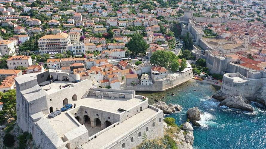 Rimac preuzeo Bugatti, sjedište nove tvrtke bit će u Hrvatskoj!