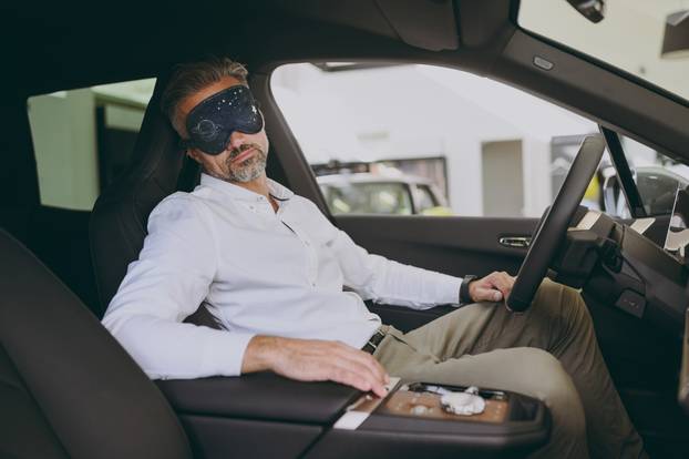 Adult,Calm,Blindfolded,Man,Customer,Male,Buyer,Client,Wear,Shirt