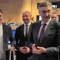 VIDEO Plenkovi&cacute; u razgovoru s robotom, netko dobacio: 'Jedan je Ante'. Premijer se izbezumio
