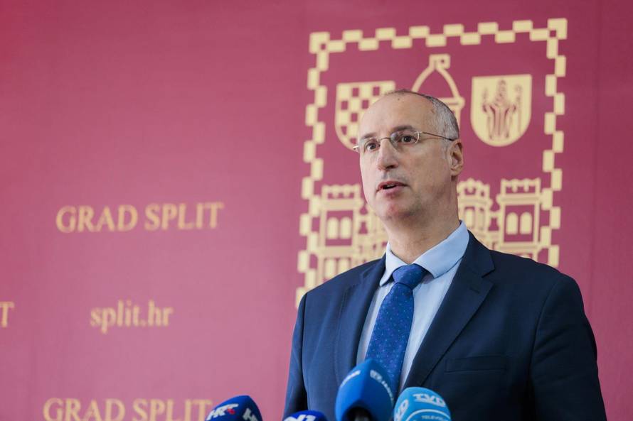 Split: Predstavljene nove cijene usluga tvrtki Split parking i Promet