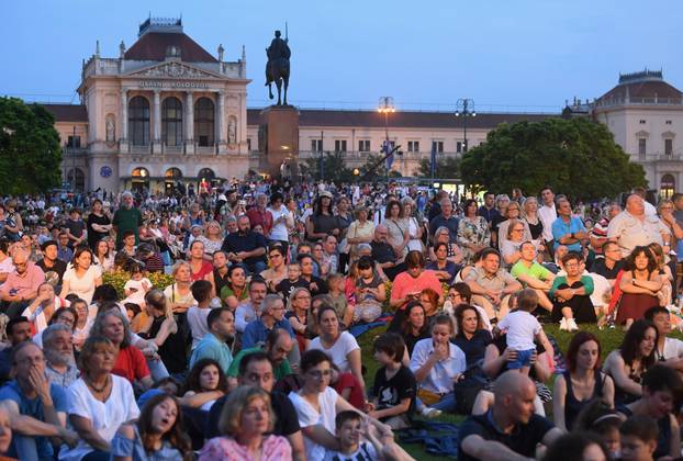 Koncert  Simfonijskog orkestra HRT-a na Trgu kralja Tomislava u sklopu programa Zagreb Classic