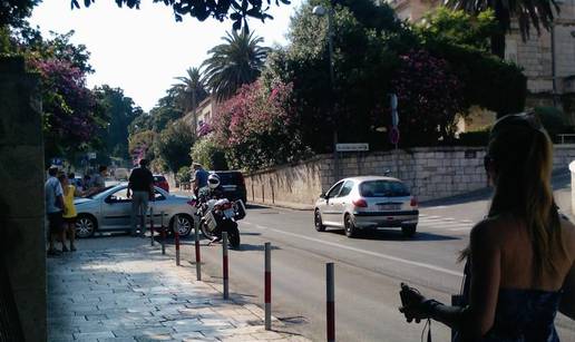 Auto sam krenuo nizbrdo, probio stupiće i lupio u zid