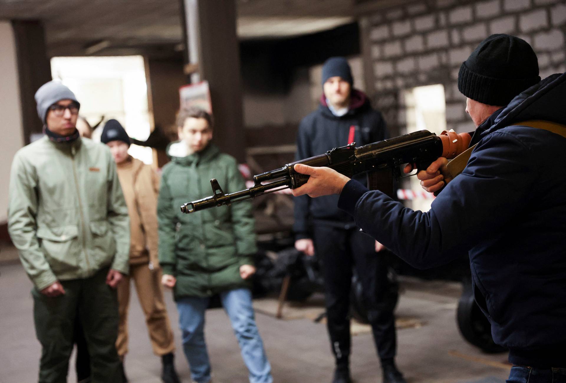 Meet the Ukrainian couples training for war, in Odessa