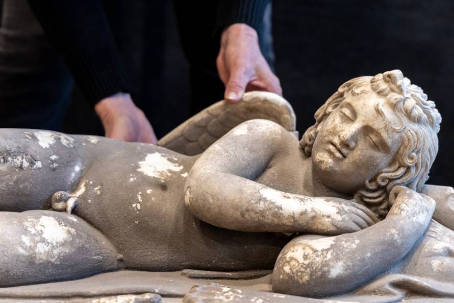 Pula: Predstavljen nedavno poronađen "Usnuli Kupid"