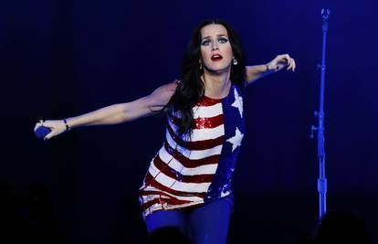 Katy Perry daje tisuće dolara iz prkosa predsjedniku Trumpu