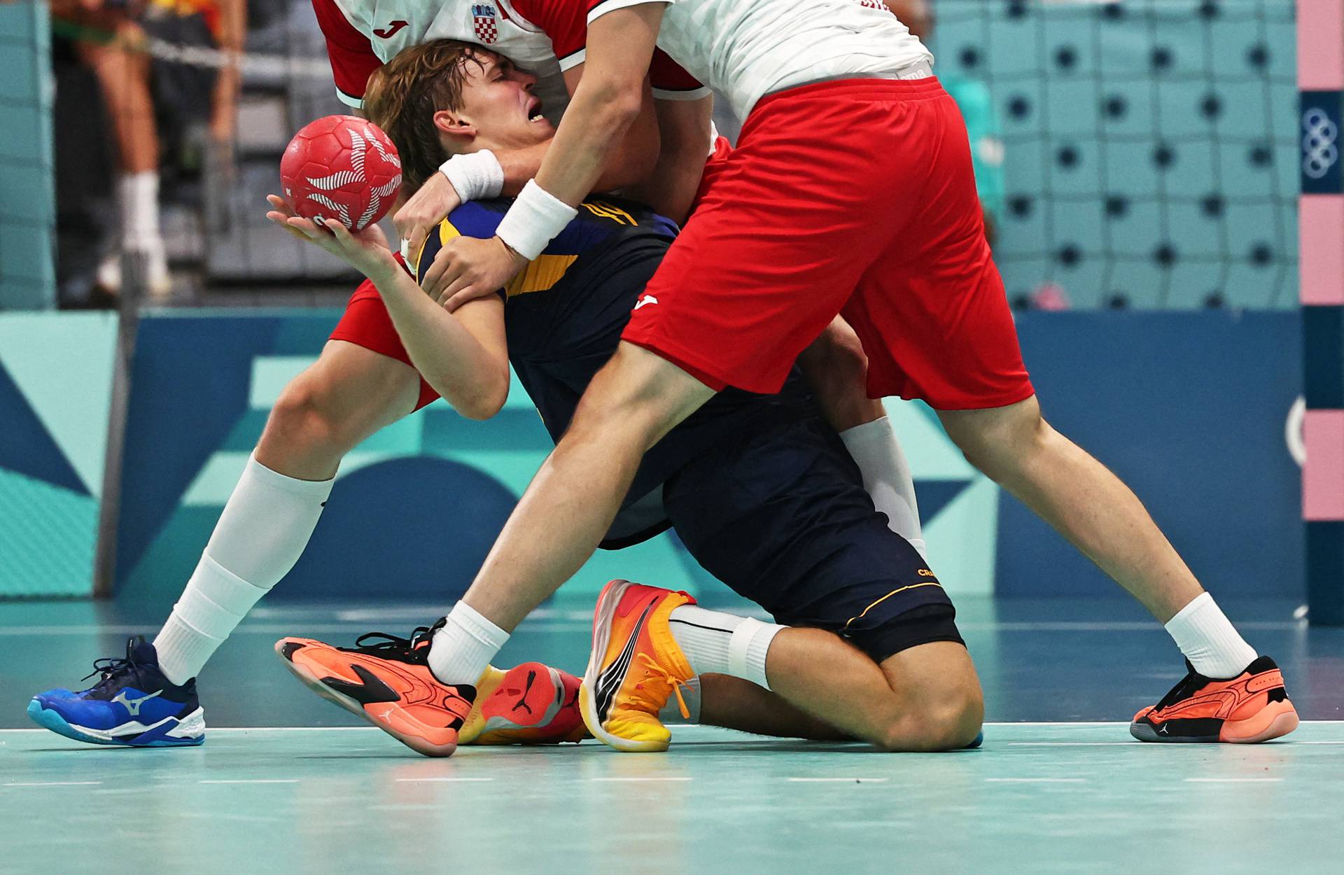 Handball - Men's Preliminary Round Group A - Croatia vs Sweden