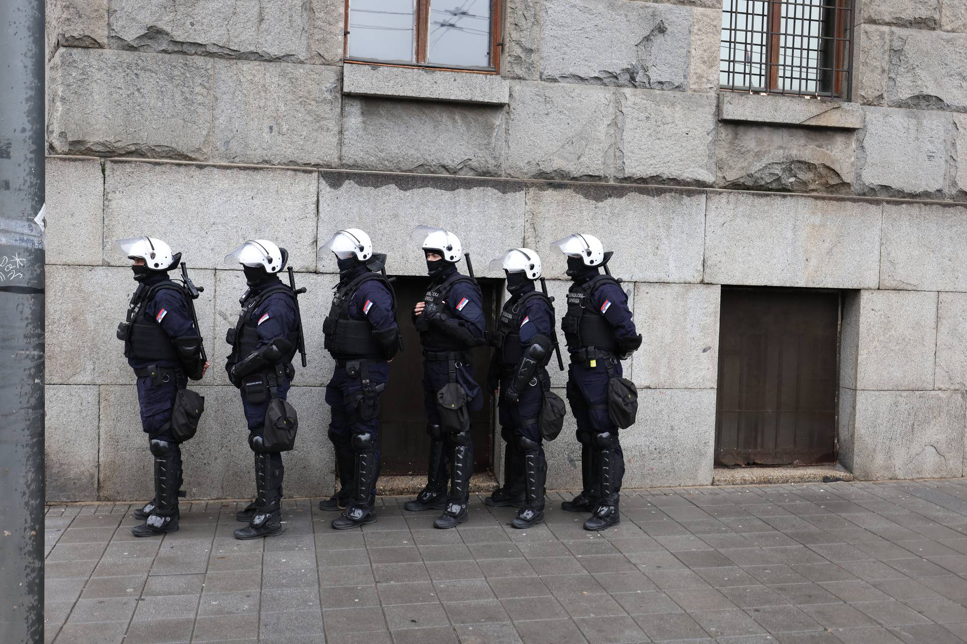 Beograd: Policija je blokirala protivnike Europrajda 