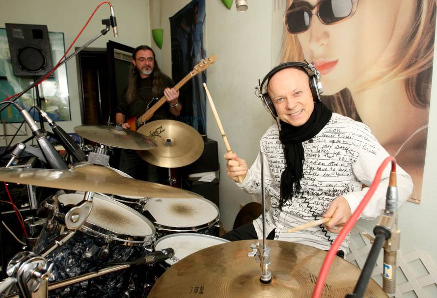 Danju je kipar, a noću bubnjar! Boris Leiner: 'Volim portrete jer je upravo na licu ispisan život'