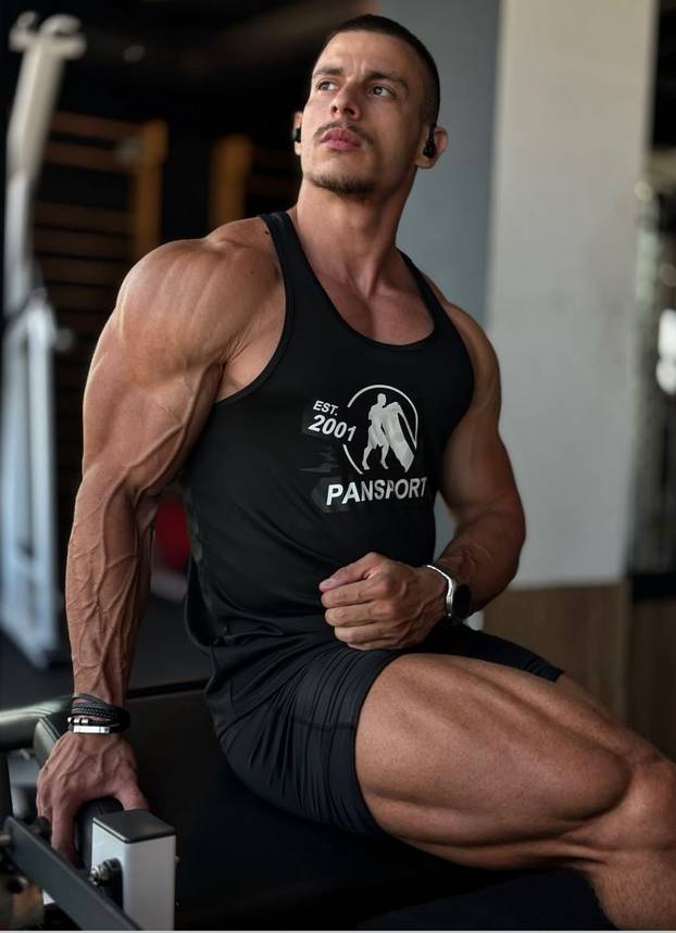 Ideš, kakva prsa imaju srpski fitness influenceri! Od njihovih 'fotki' ženama zastaje dah...