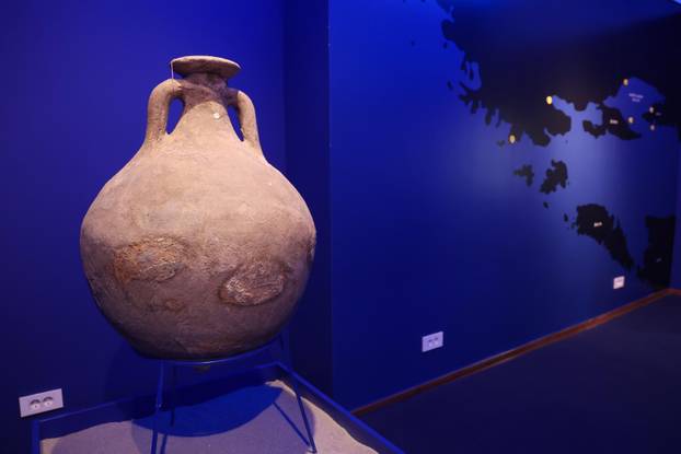 Zagreb: Premijerni razgled izložbe VRHOVI DUBINA - podvodna baština Splitsko-dalmatinske županije