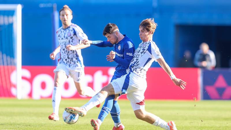 UŽIVO Hajduk - Dinamo: Veliki derbi i još veći ulog. Atmosfera u Splitu usijana do vrhunca 18 pxl 020325 129171632 htr8pZZ