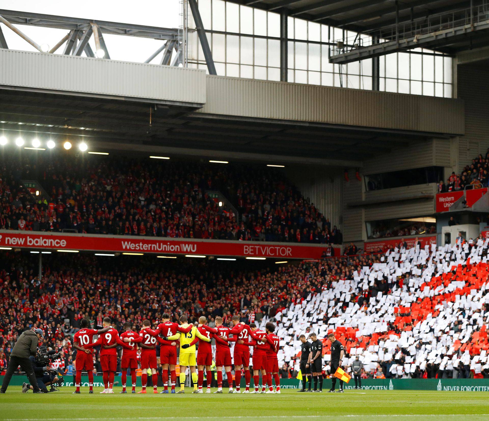 Hillsborough - 30 godina tuge: Anfield šutio, a onda zagrmio