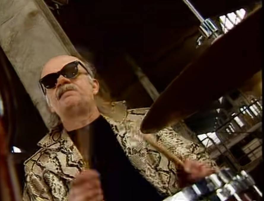 Preminuo je glazbenik Raša Đelmaš, bubnjar YU Grupe