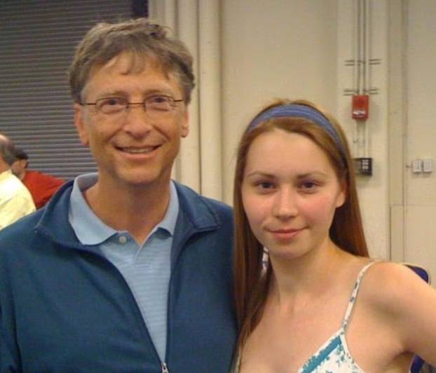 FOTO Ljubavnica Billa Gatesa 'ulovljena' s ruskom Agenticom 90-60-90. Iskoristio je i Epstein