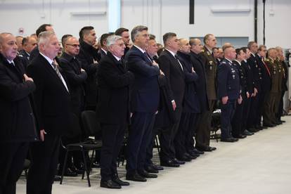 Svečani program na dočeku prve skupine višenamjenskih borbenih aviona Rafalea u Hrvatsku