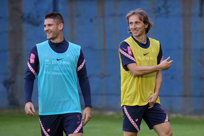 VIDEO Nasmijani Modrić se priključio i podigao atmosferu, Dinamov as propustio trening