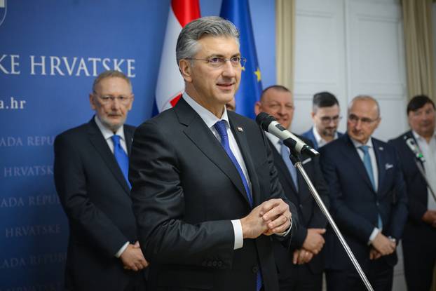 Zagreb: Prijem rukometaša u Banskim dvorima