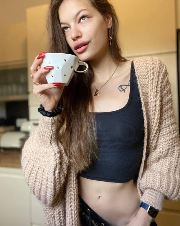 FOTO 'Trogirska Heidi Klum' na Poljudu: Voli Hajduk i brze aute, a zavidi joj i Victoria Beckham