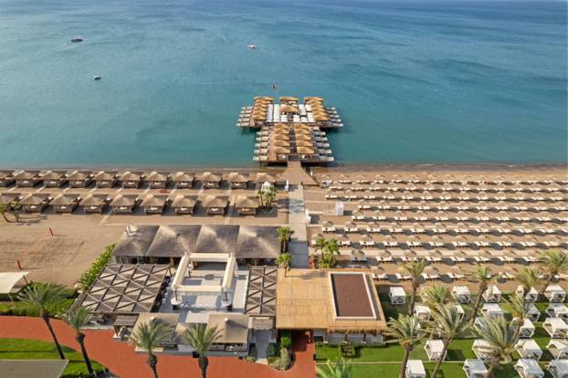 FOTO Ovaj Titanic nikada neće potonuti! Pogledajte što sve nudi moderni tematski hotel