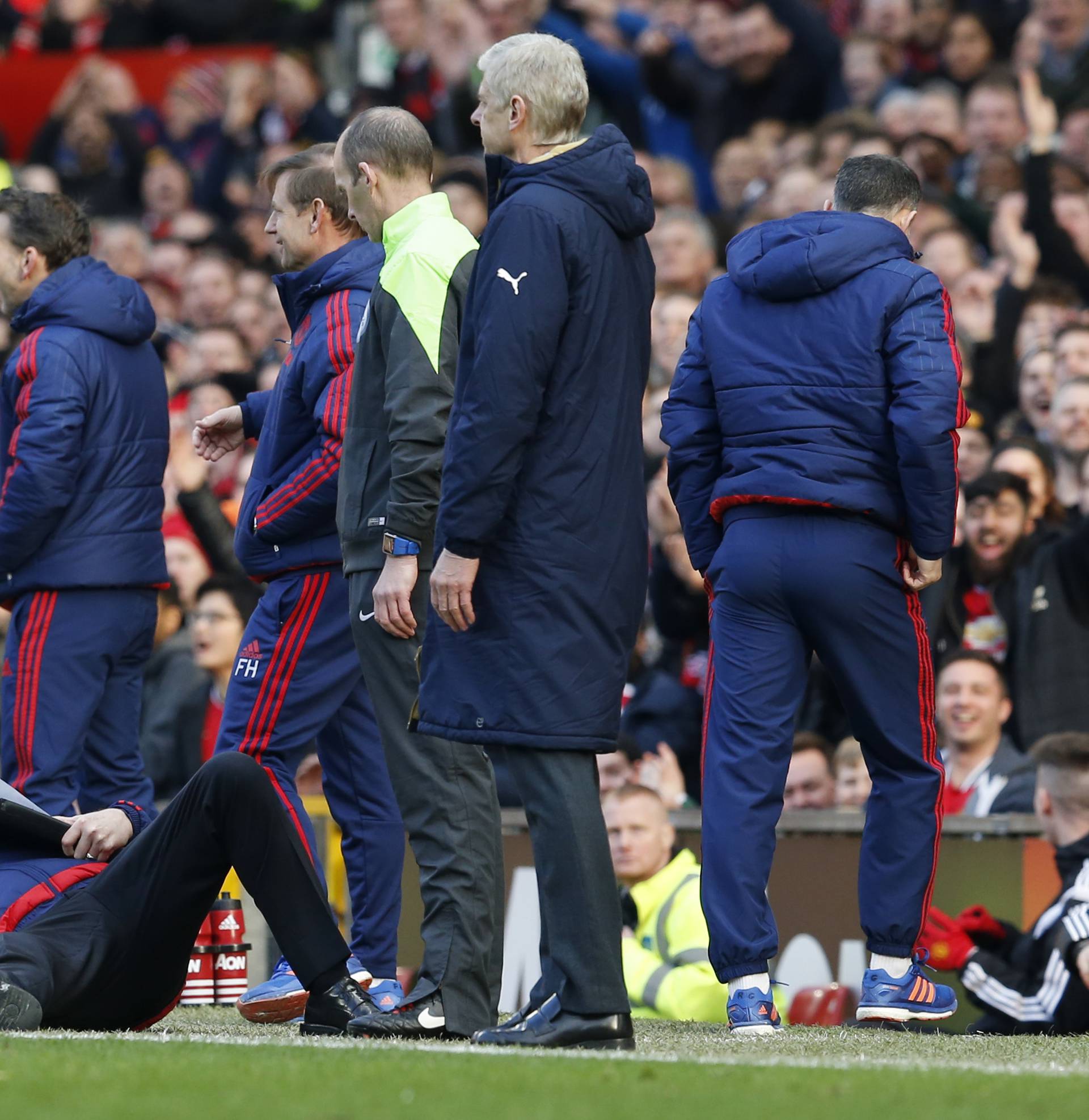 Službeno: L. Van Gaal više nije menadžer Manchester Uniteda