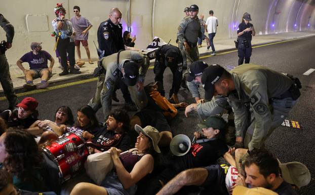 Families of hostages call for a nationwide strike to demand the return of all hostages and an end to the war in Gaza