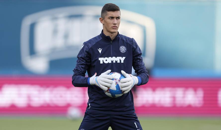 Zagreb: Zagrijavanje igrača prije početka utakmice Dinamo - Hajduk