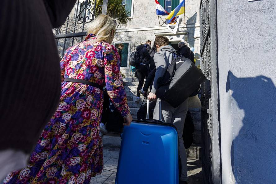 Kaštel Lukšić: Mladi nogometaši iz Ukrajine došli su u dječji dom u Kaštelima