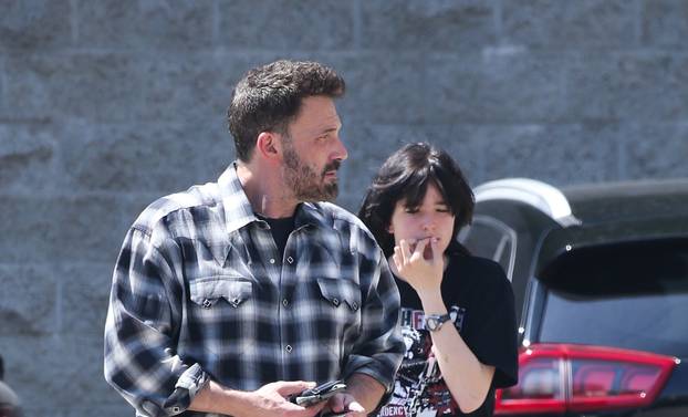 *EXCLUSIVE* Ben Affleck takes his daugther Seraphina out for lunch in Santa Monica