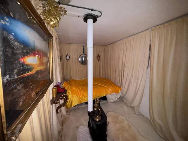 Nuclear bunker on market for just £15,000… but it's only big enough for three people