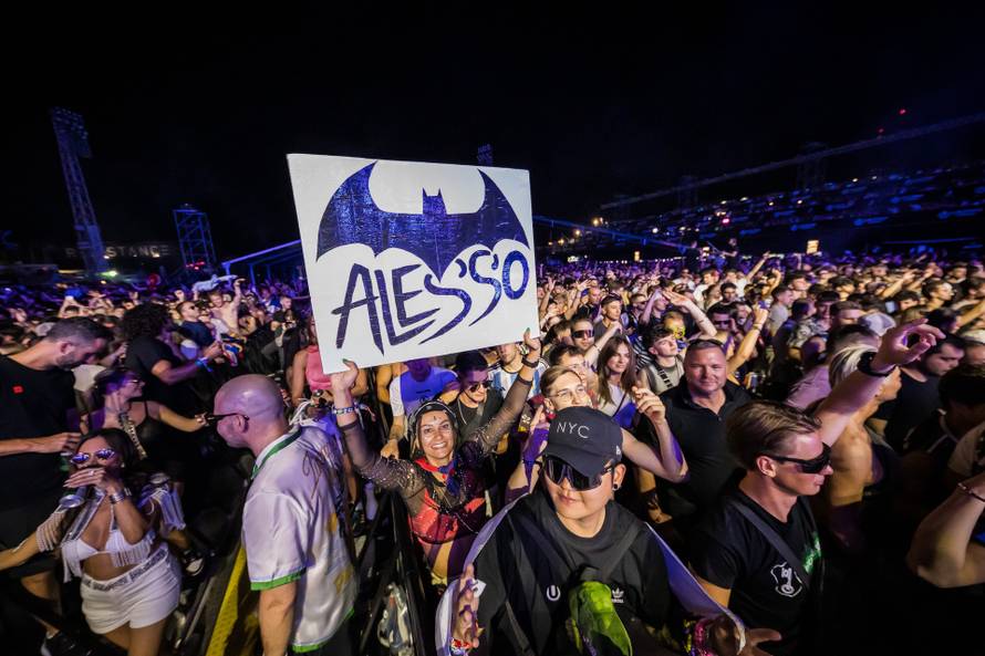 Split - DJ-a Alesso