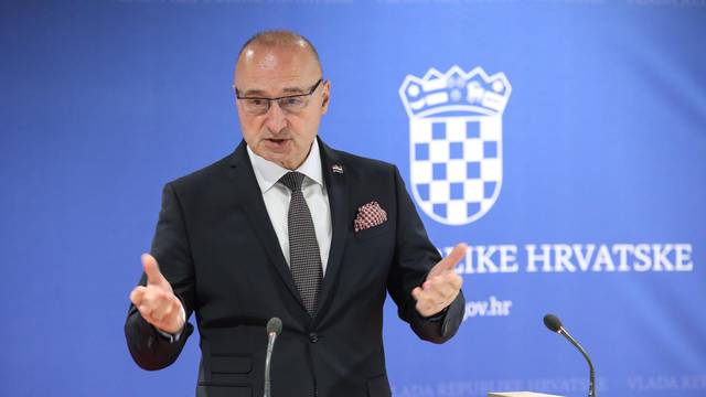 Zagreb: Gordan Grlić Radman obradio se medijima nakon sjednice Vlade