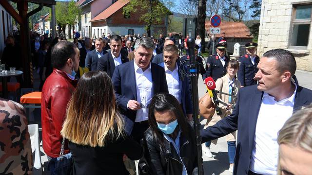 Milanović u općini Plaški dočekan pljeskom i ovacijama