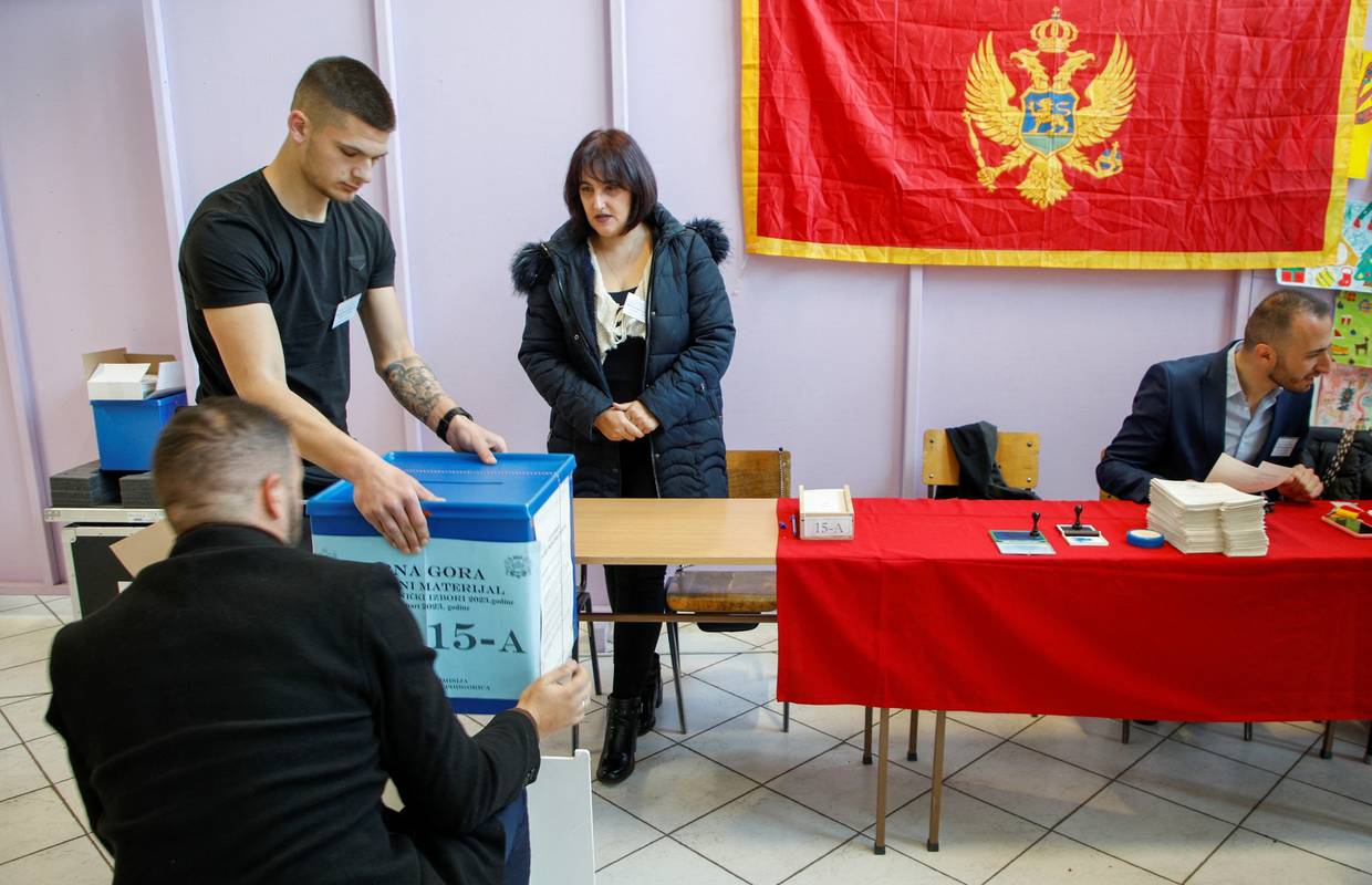 Crna Gora u nedjelju izlazi na prijevremene izbore, biraju novu vladu i očekuju reforme