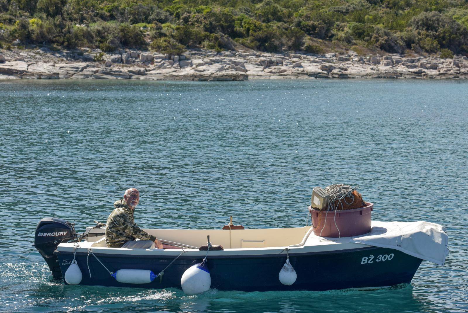 'Na naš otok žele doći  iz Irske. Neka dođu, treba nam dućan!'