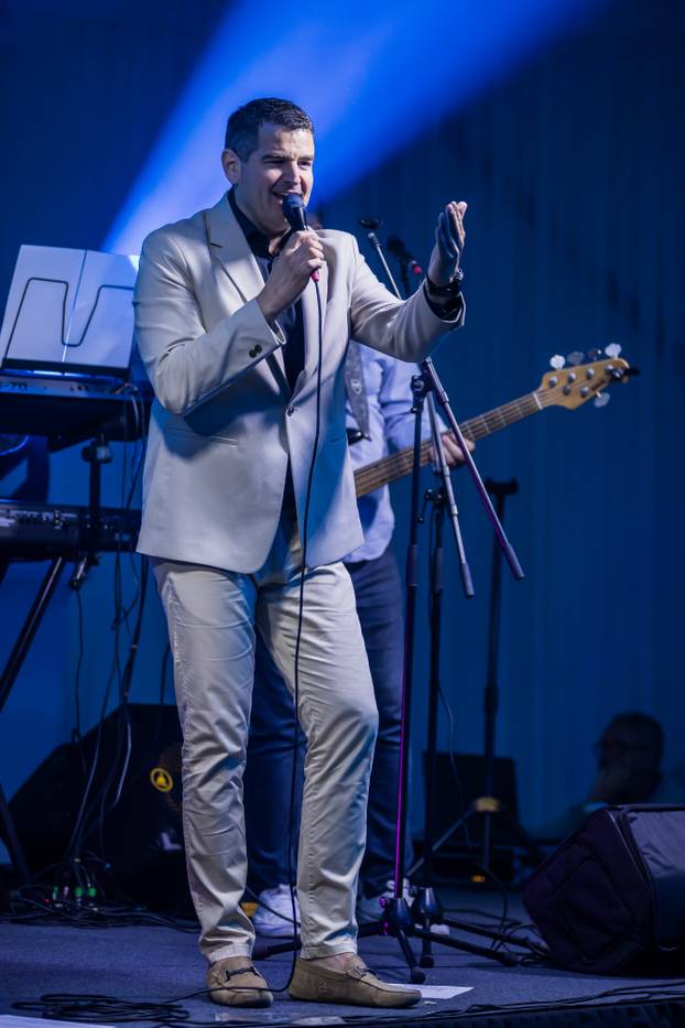 Seget: Na kraju Drugog dana Boat showa, nastupili Marko Pecotić Peco i Silvija 