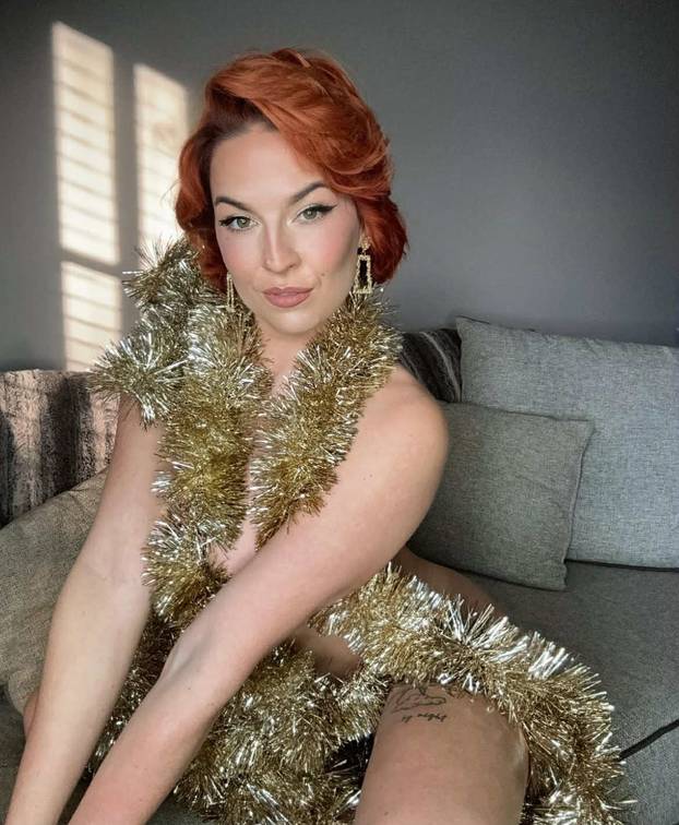 'Radim u industriji za odrasle i želim izaći. Pokažem dovoljno i bez da spavam sa 100 frajera'