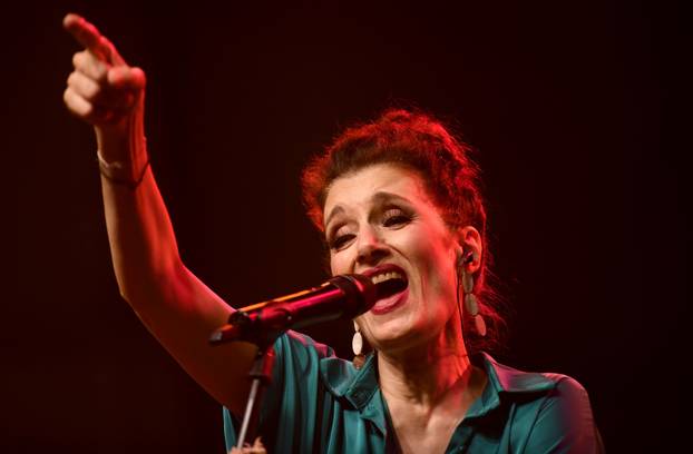 Oroslavje: Doris Dragović nastupila na Ljetnoj pozornici