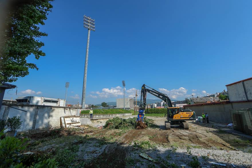 Bageri ušli na Kranjčevićevu, počela je rekonstrukcija legendarnog zagrebačkog stadiona