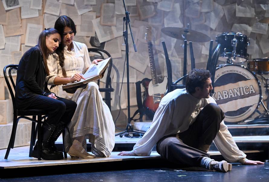 Zagreb: Premijera predstave "Ženidba" u Satiričkom kazalištu Kerempuh