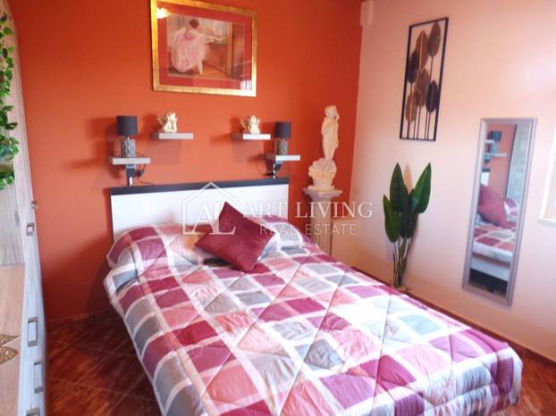 FOTO Ovaj stan u Istri privlači pažnju na oglasima: U 20 m2 ugurali i kipove! Ovo je cijena