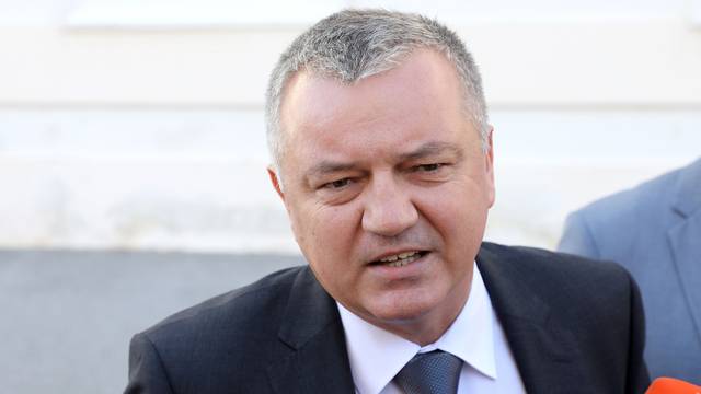Zagreb: Dolazak ministara na 177. sjednicu Vlade RH