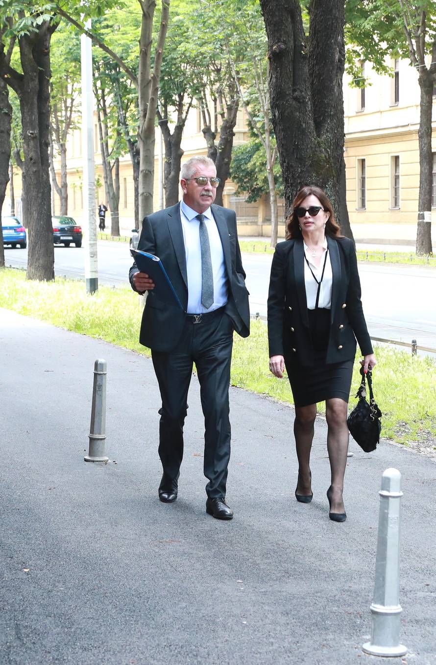 Seve ponovno zaradila kaznenu prijavu pa je pozvala policiju...