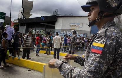 Zbog sankcija Venezueli, cijene nafte rastu na skoro 72 dolara