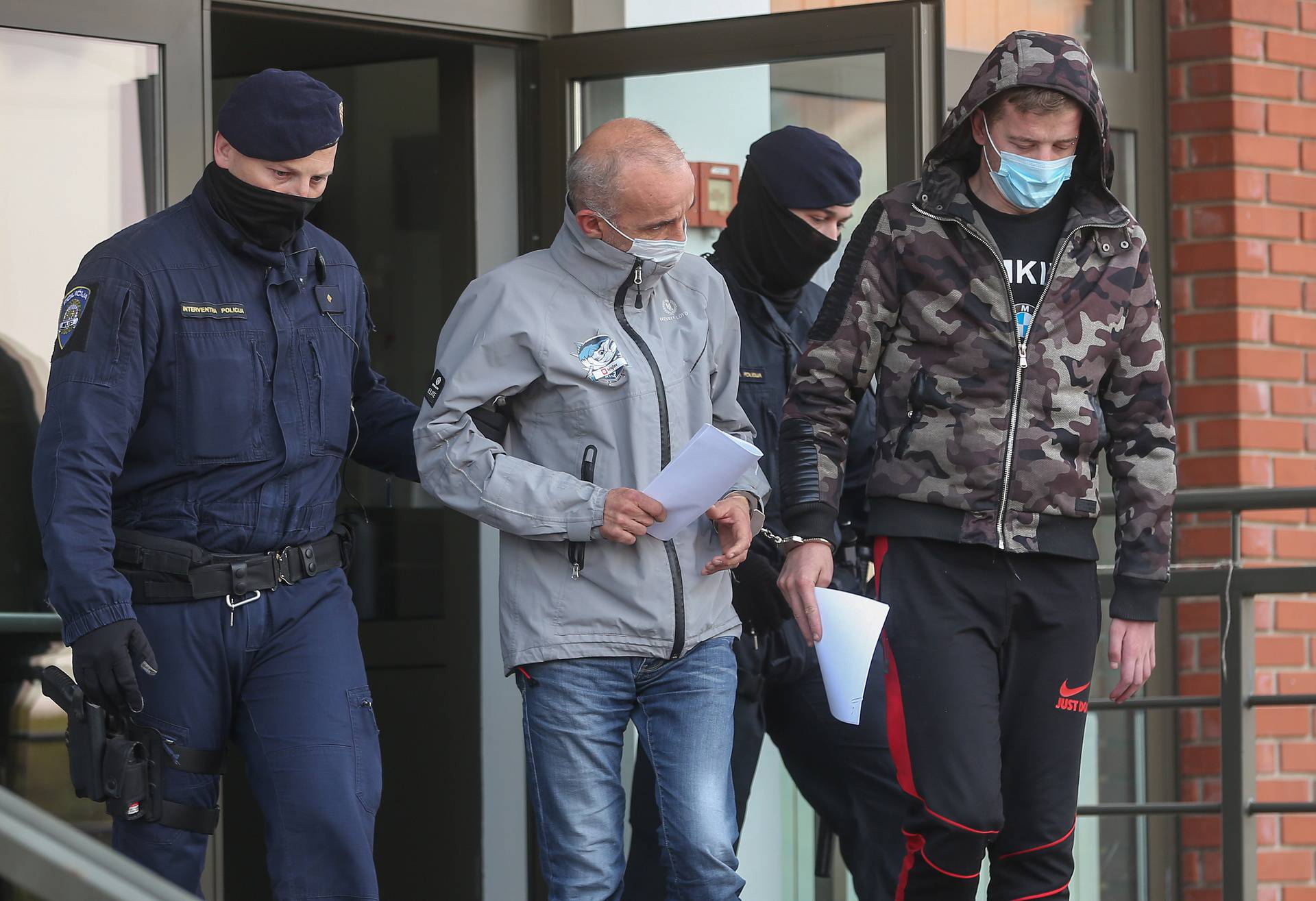 Na Županijski sud u Velikoj Gorici dovedene osobe osumnjičene za proizvodnju i prodaju droge