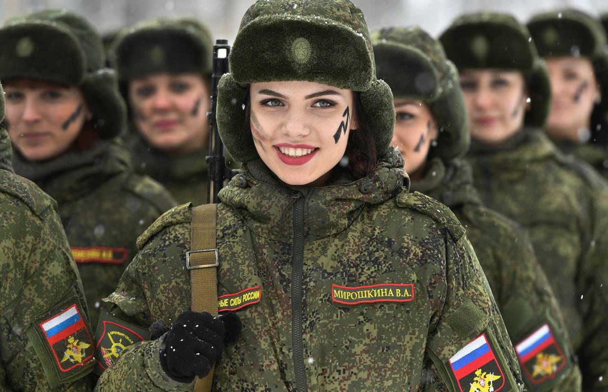 Dame su dobrodošle, ali samo za kuhanje, čišćenje i liječenje... Organiziraju im i izbore za Miss