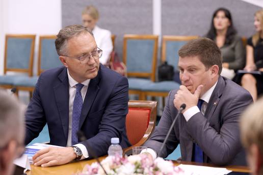 Vlada će smijeniti kompletnu upravu Jadrolinije. Butković: Od ničeg nisam odustao, sve je okej