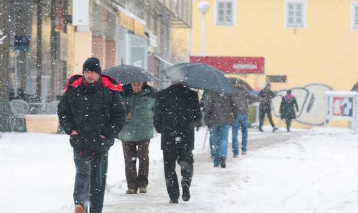 Zbog snijega i ledene kiše u bolnicama puno više ljudi