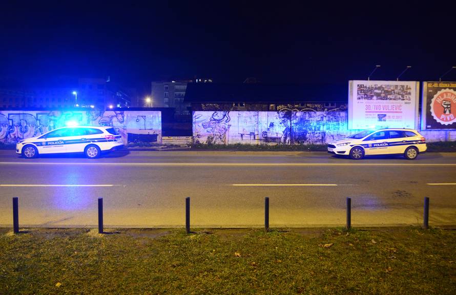 Nije mu bilo spasa: Tinejdžera na krovu vagona ubila struja